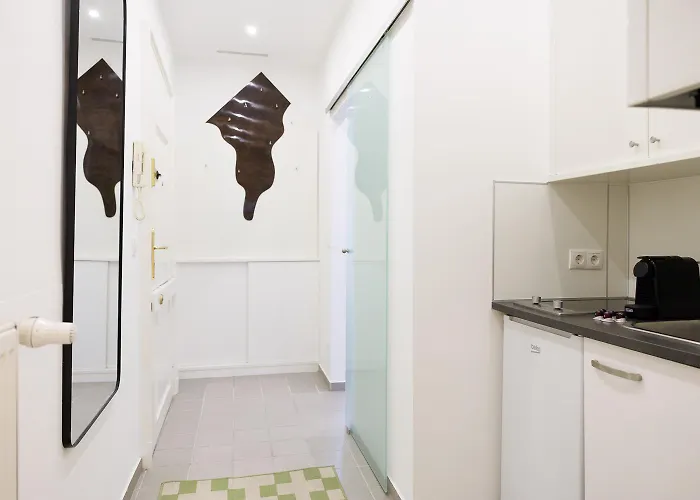 Premium Location Sleeps 5 - Walk Everywhere Διαμέρισμα