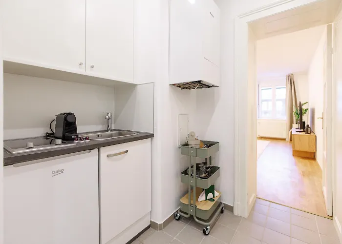 Premium Location Sleeps 5 - Walk Everywhere Διαμέρισμα